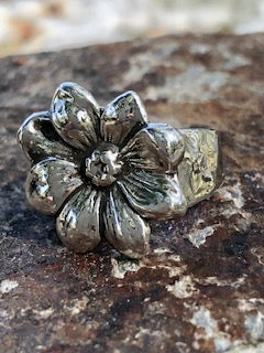 Handcrafted Silver Flower Ring